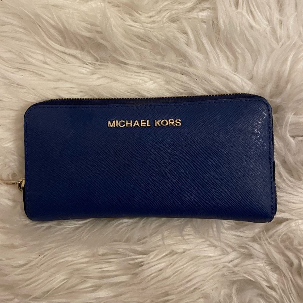 Michael kors wallet